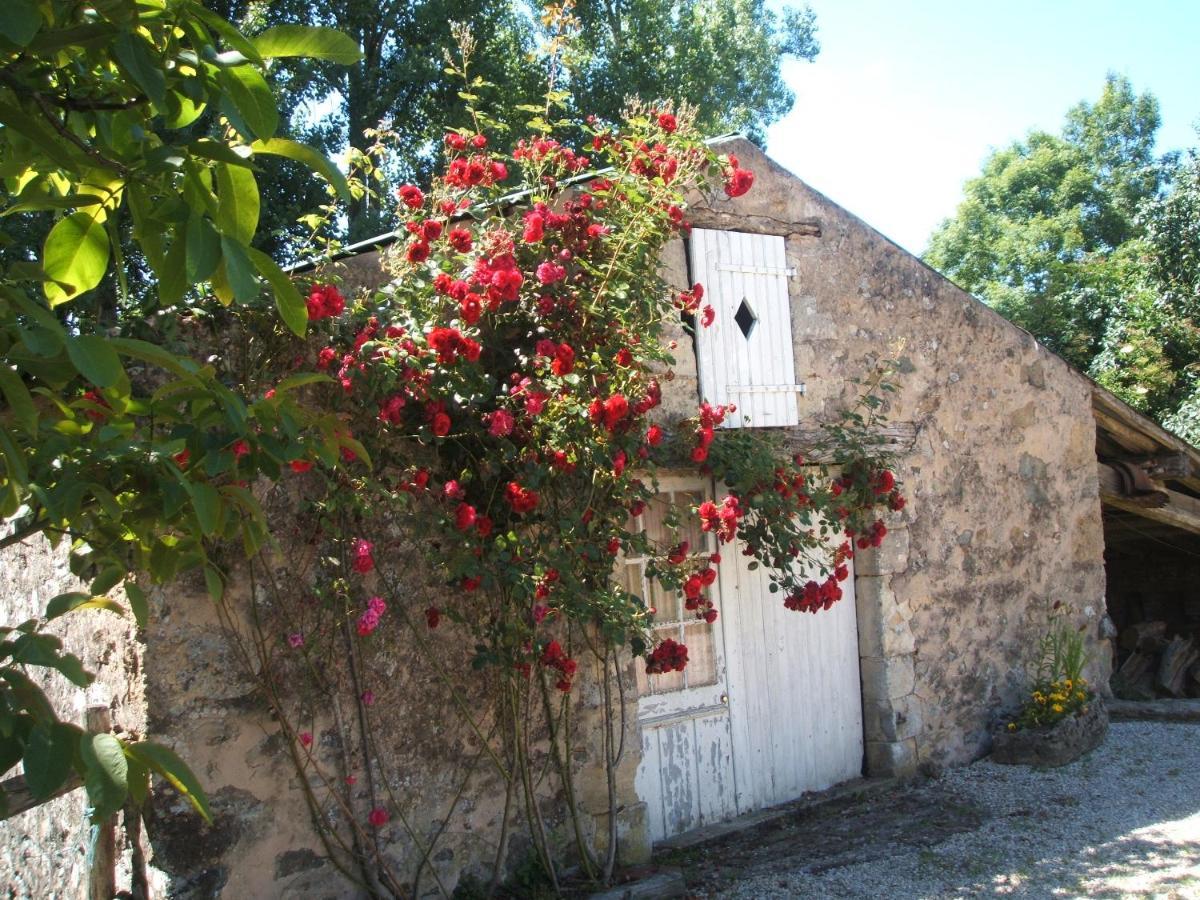 Chambres D'Hotes La Charriere Cheffois Exterior photo